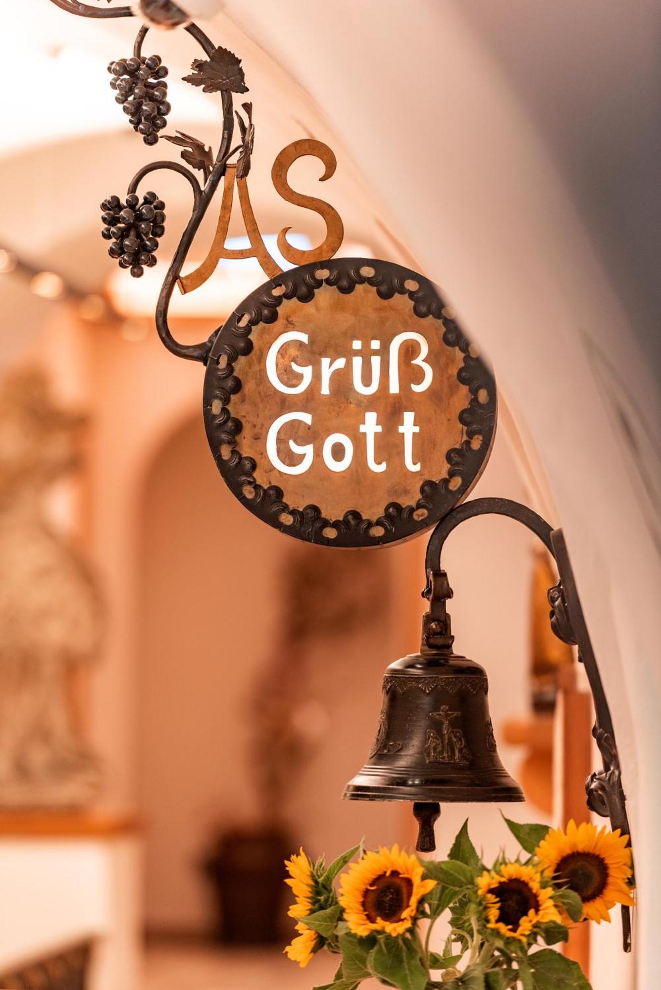 Alpen Glueck Hotel Unterm Rain Garni Kirchberg in Tirol Exterior foto